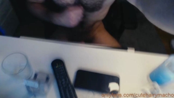 Cutehairymacho  09-12-2021
